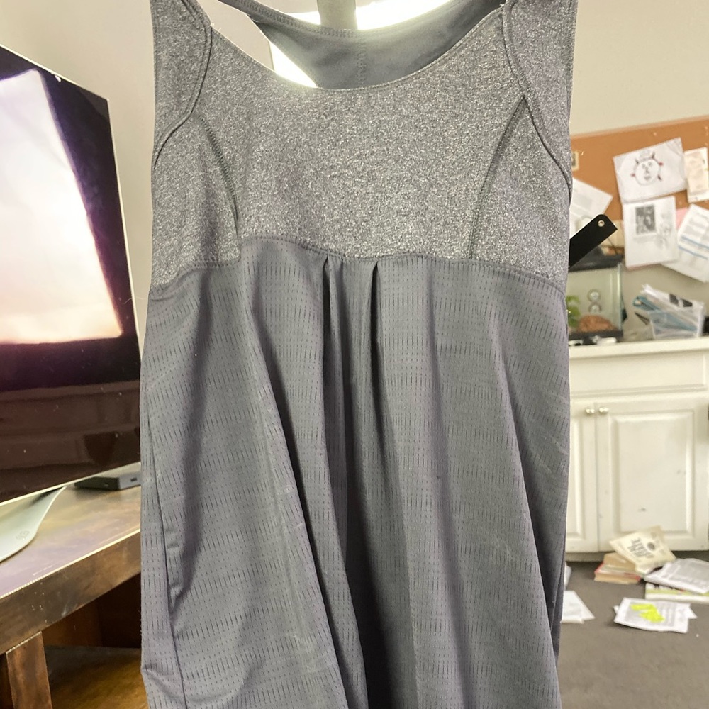 old navy workout tank top
